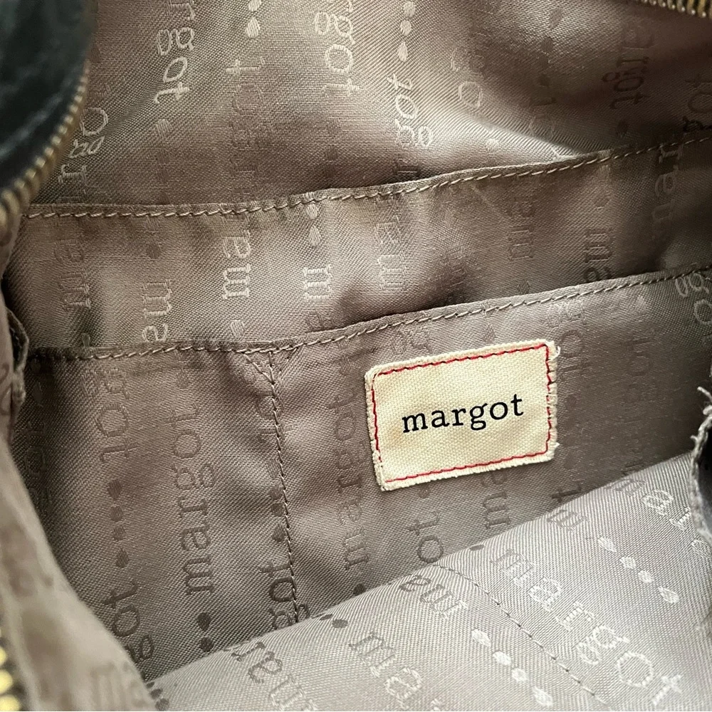 Margot genuine leather crossbody distressed black bag. Adjustable strap. - Picture 3 of 7